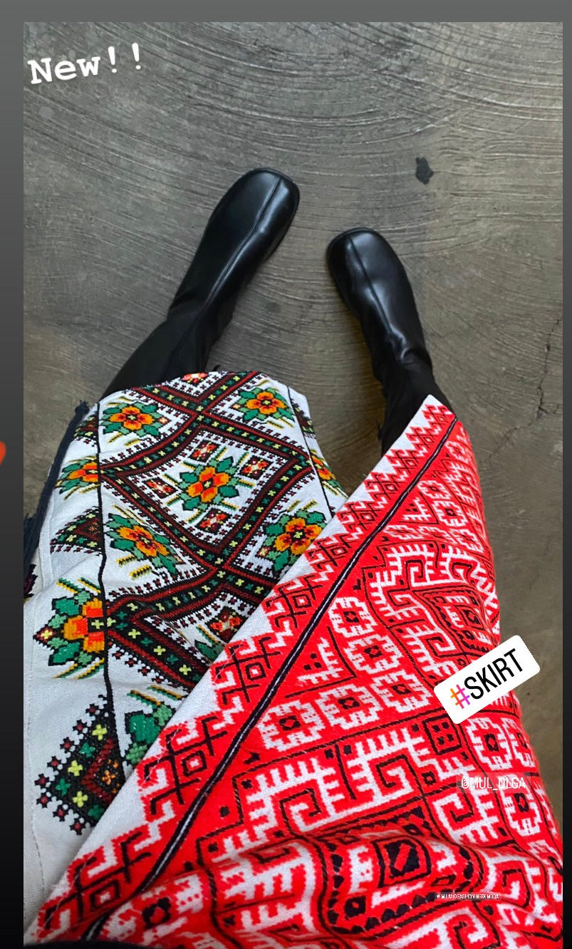 Wallet embroidered patchwork skirt